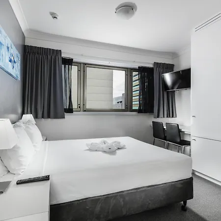 George Brisbane, Independent Collection By Evt Brisbane