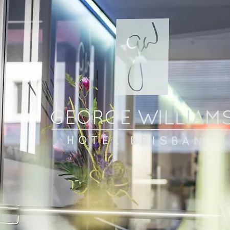 George Brisbane, Independent Collection By Evt 4* Brisbane