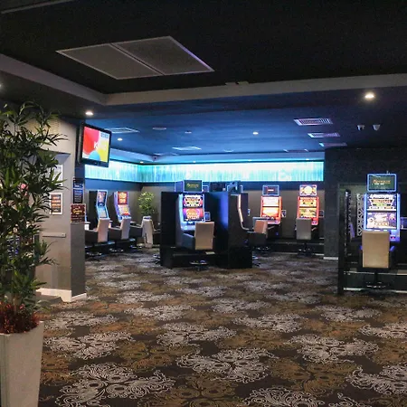 Acacia Ridge 3*
