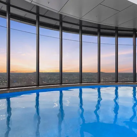 Skytower - 81st Floor, & River Views, Free Car Parking Apartment Brisbane