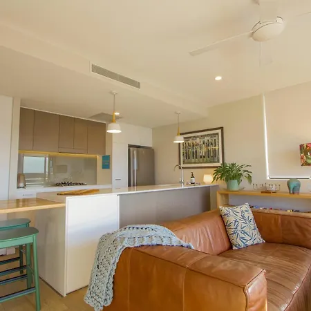 Stylish 2bdr Nundah With Golden Sunsets *