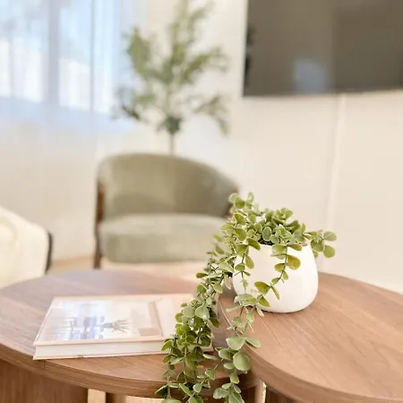 Penthouse Spot - Sleep 8 - Free Parking - 4km Cbd Apartment Brisbane