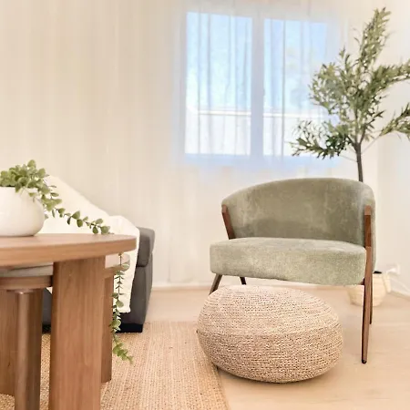 Penthouse Spot - Sleep 8 - Free Parking - 4km Cbd Brisbane