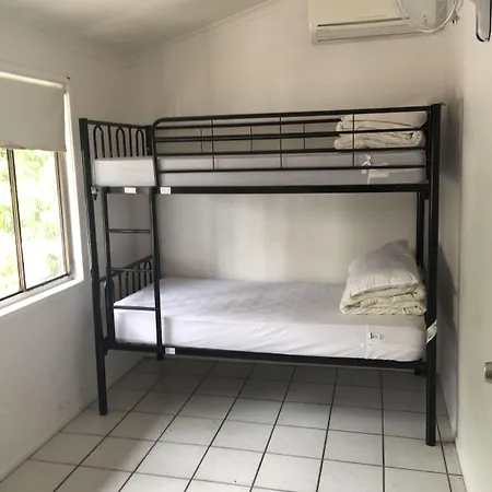Gonow Family Backpackers Hostel *