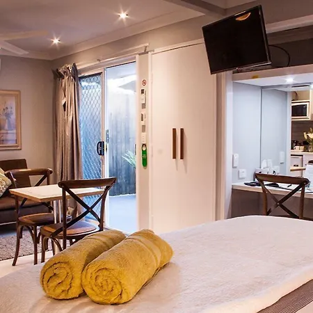 Paperbark 5* Brisbane
