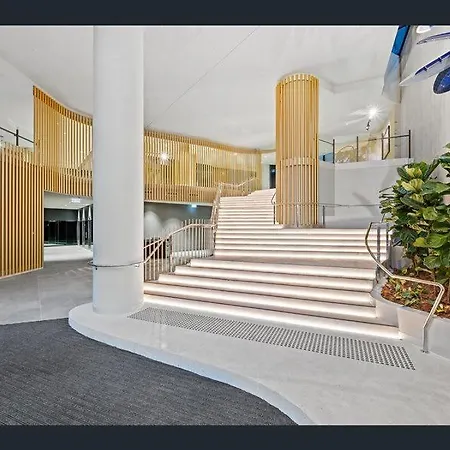 Apartment Lvl 23 Spire Infinity Pool Netflix Wifi Carpark By Stylish *