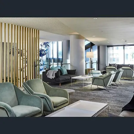 Apartment Lvl 23 Spire Infinity Pool Netflix Wifi Carpark By Stylish