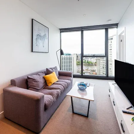 Lvl 24 In The Heart Of Cbd By Stylish
