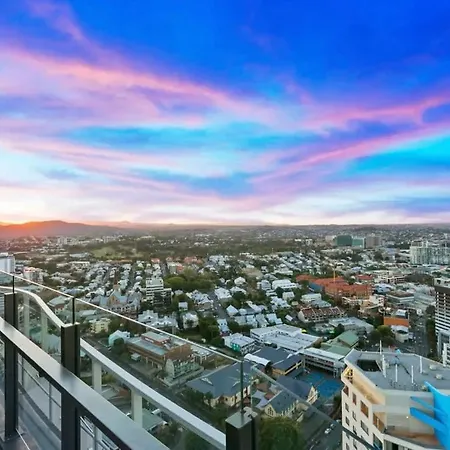 Lvl29 Rooftop Pool Carpark Netflix By Stylish Apartment *