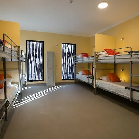 Breeze Hostel *