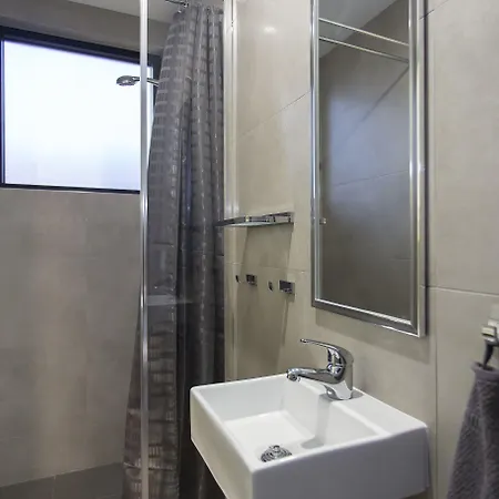 Breeze Hostel *