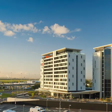 Ibis Airport 3*