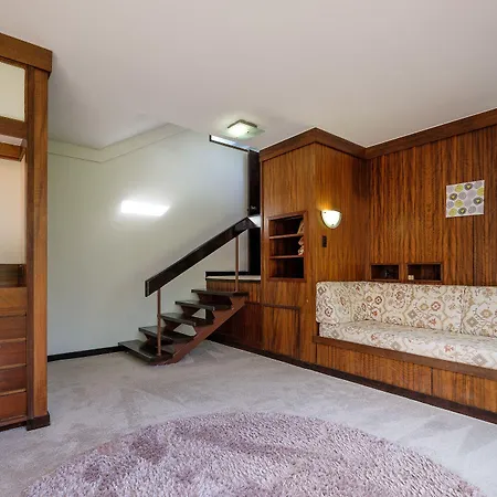 Spacious Hideaway Retreat, Brookfield, Holiday home *