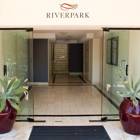 Riverpark - Studio Apartment