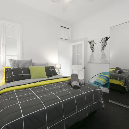 Milton Mews & Holiday home Brisbane