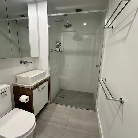 Skyline Haven, Luxe 2br With Pool & Gym In Fortitude Valley * Brisbane