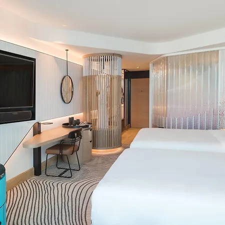 Hotel W 5*
