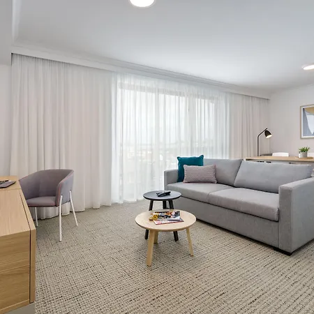 Quest Cannon Hill Aparthotel 5*