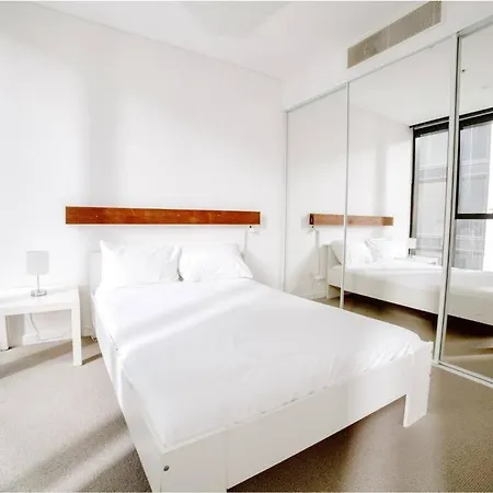 Airtrip On Margaret Street In Cbd Apartment Brisbane