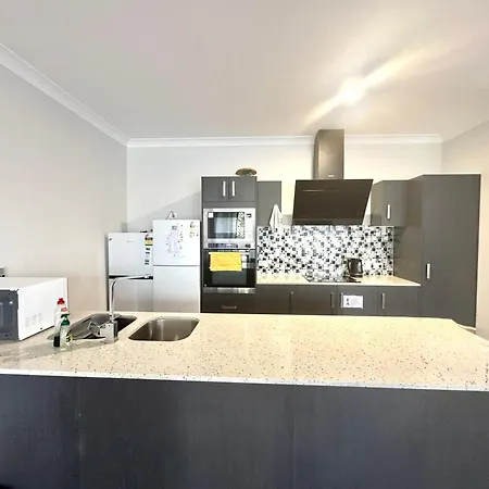 310a Maple House - Ensuite In Coopers Plains Brisbane