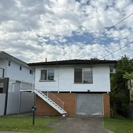 Your Cozy Retreat In Graceville *