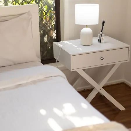 Sunny 2br In Prime Location * Brisbane