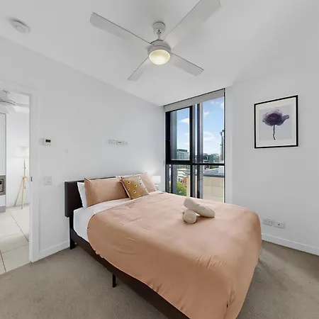 Apartment Stylish 1br Valley With Secure Car Park