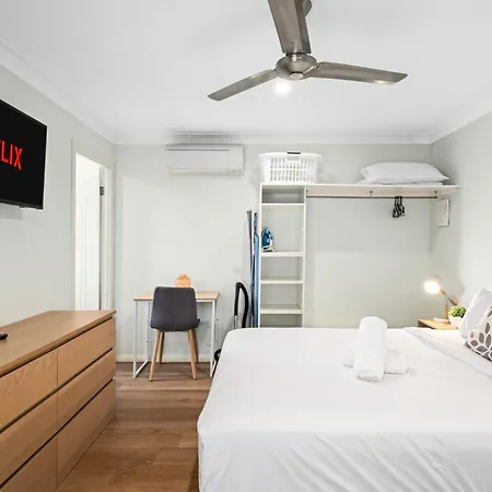 Smart Self Check-in - Sunnybank Station Apartment *