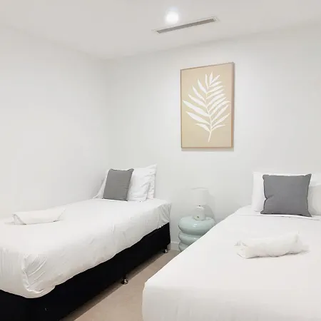 Riverview Breeze Hamilton 3b2b With Free Parking
