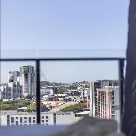 Apartment Modern 2br Views And Style Living Brisbane