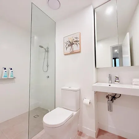 Riverview Breeze Hamilton 3b2b With Free Parking *
