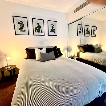 Rooftop Pool With Gabba And Cbd Views Apartment Brisbane