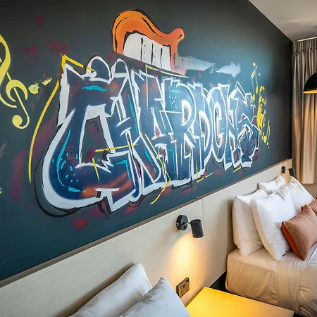 Hotel Nightcap At Chardons Corner