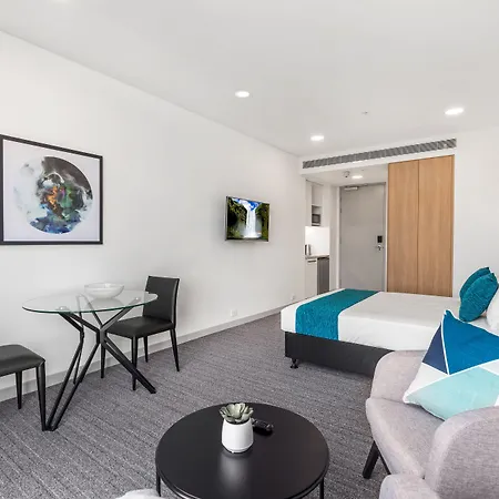 Aparthotel Essence Taringa