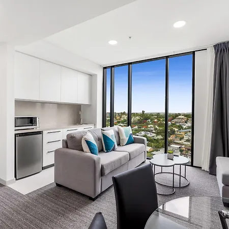 Essence Taringa 5* Brisbane