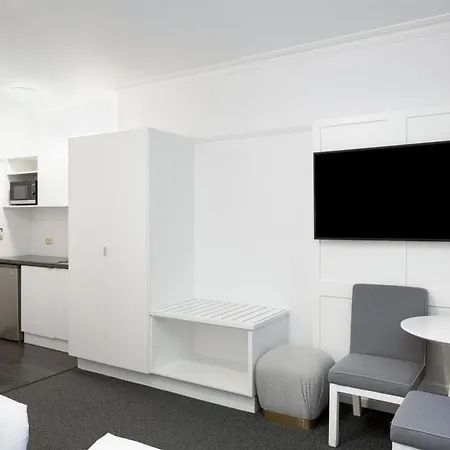 Aparthotel Adina Anzac Square