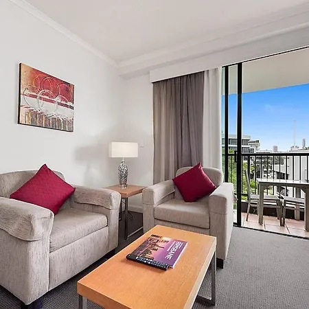 Cosmo Brisbane