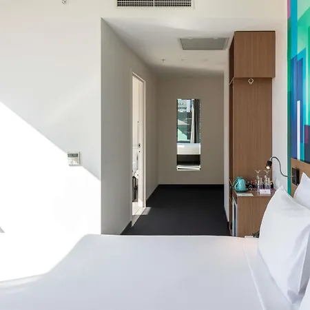 Ibis Styles Elizabeth Street Hotel 4*