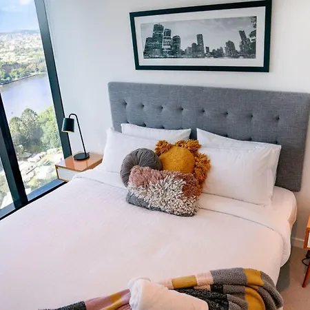 Apartment Lvl30 Garden/river Views Balcony By Stylish Brisbane