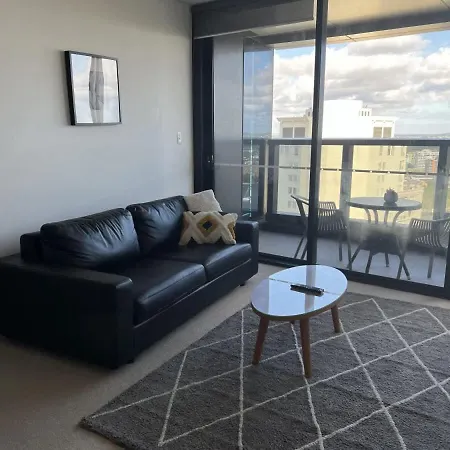 Apartment Lvl30 Garden/river Views Balcony By Stylish Brisbane