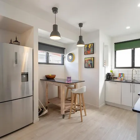 Sophisticated 2-bed With Alfresco Dining Brisbane