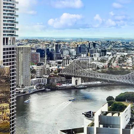 52nd Floor With Panoramic Views Of *