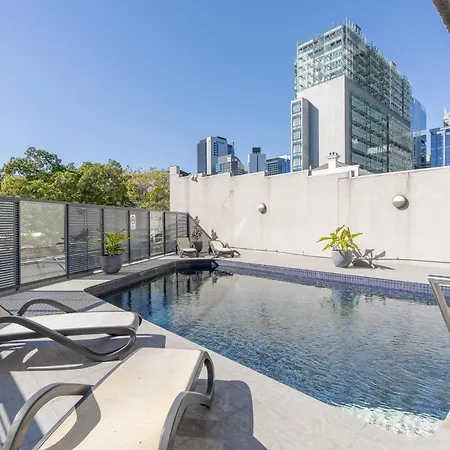 Quirky Cbd With Pool Sauna And Balcony Brisbane