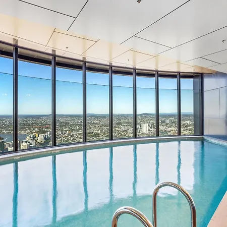 52nd Floor With Panoramic Views Of