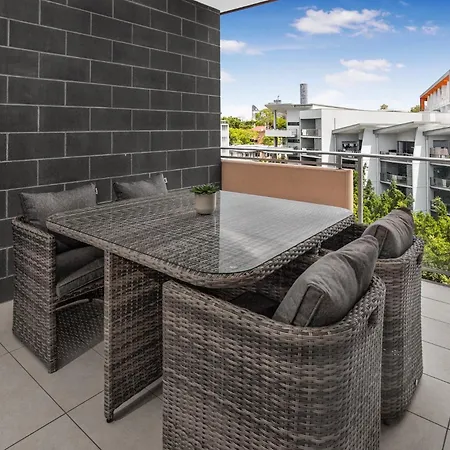 2-bed Near Cbd With Pool Sauna & Bbq *