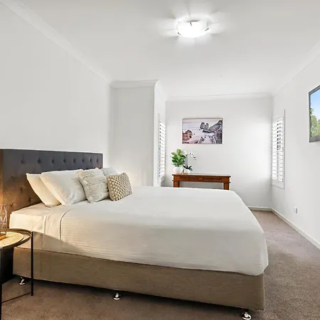 Lovely 3-bed With Alfresco Dining By Amenities Brisbane