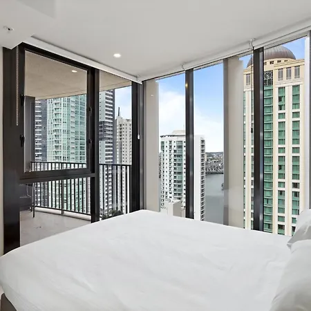 Apartment Cosy 1-bed With River Views Pool Gym & Bbq *