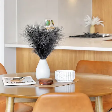 Panoramic 3-bedroom Skyscape With Free Parking Apartment Brisbane