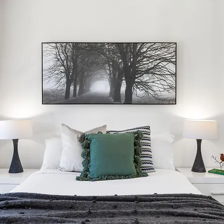 The Monterey By Urban Rest Apartment *