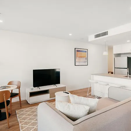 Aparthotel Rambla At Perry House 4*